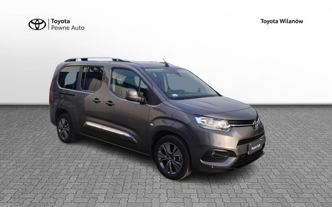 Toyota Proace City Verso cena 96900 przebieg: 45200, rok produkcji 2020 z Szczecin małe 172